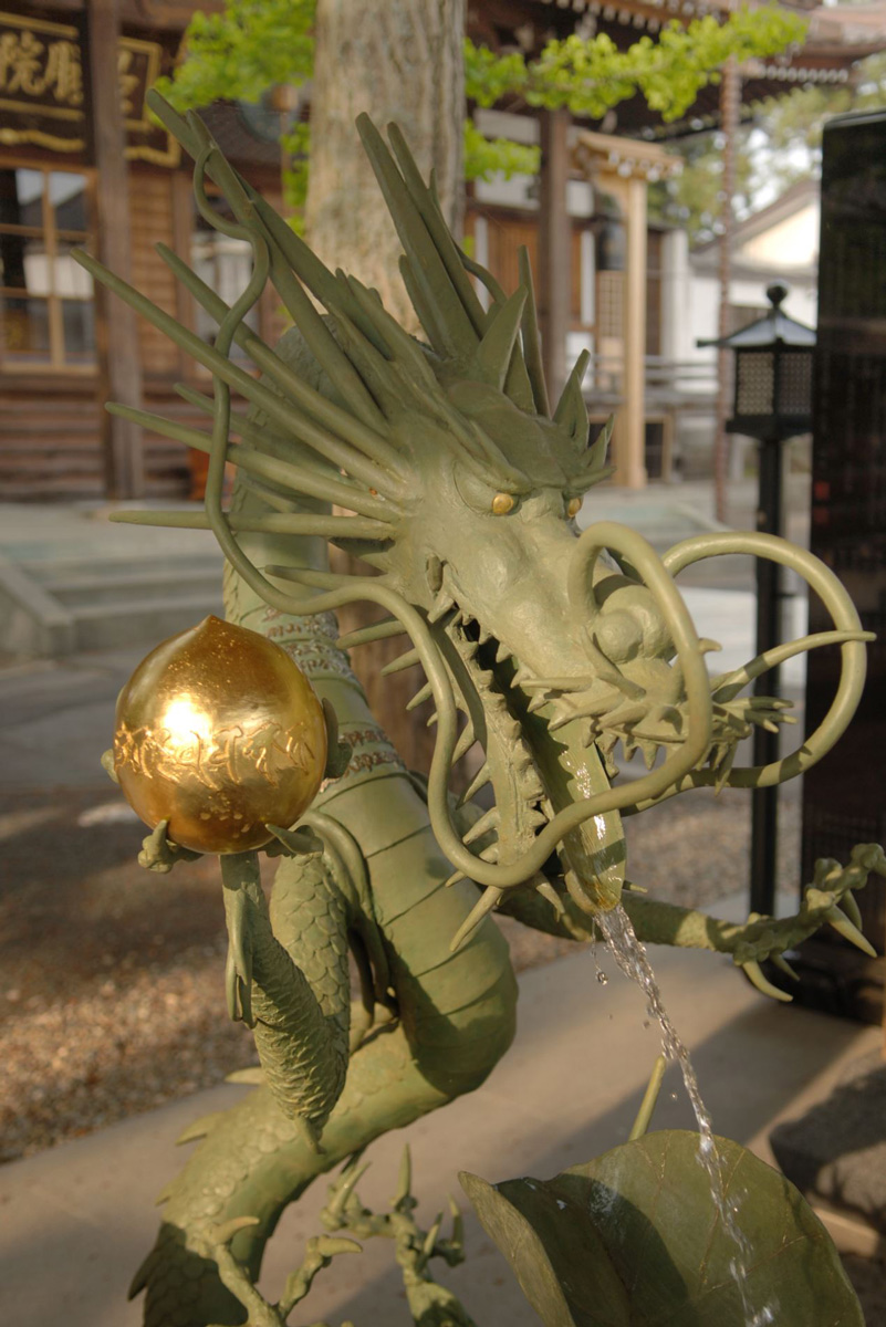 Dragon emitting water from its mouth is called Baroda Ryu-oh, a Suiten