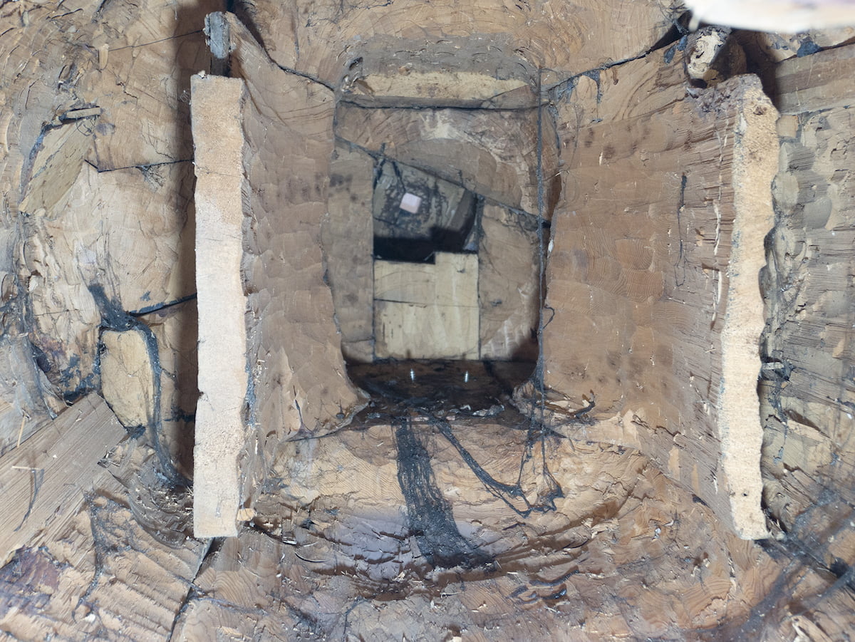 吽形仁王像 上半身解体作業